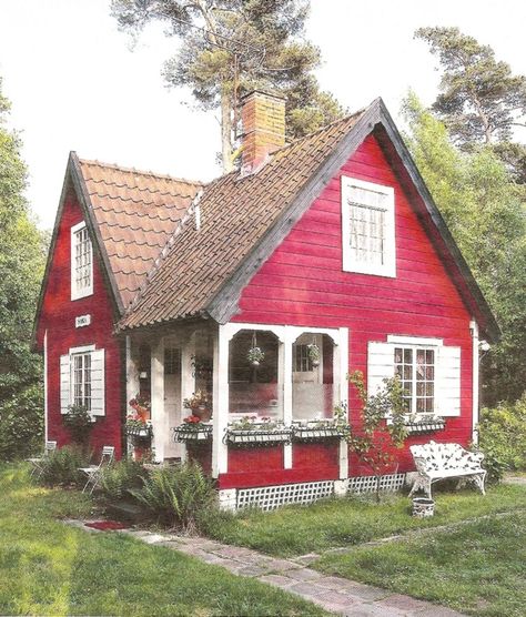 House Paint Design, Farmhouse Outside, House With Land, Cottagecore House, Scandinavian Cottage, Camp House, Red Houses, Red Farmhouse, Cottage Aesthetic