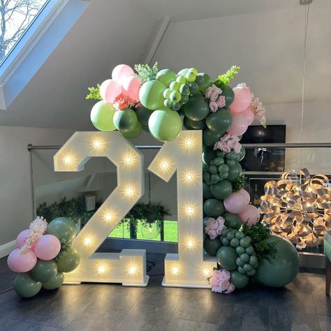 Fairy 21st Birthday Party, Pink And Green 21st Birthday, Light Pink Party Aesthetic, Sage Green And Pink Birthday Decor, Green And Pink Theme Party, Pink And Green Theme Birthday Party, Light Green Birthday Decorations, Pink And Green Birthday Theme, Green And Pink Decorations Party Ideas