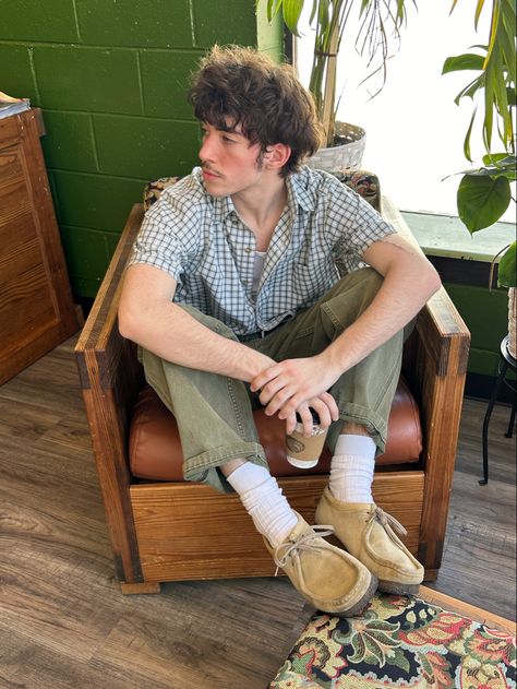 Men's Cottagecore Fashion, Green Khaki Pants Outfit Men, Granola Summer Outfits Men, Eclectic Grandpa Outfits Men, Earthy Style Men, Grandpa Core Outfits Men, Dadcore Aesthetic, Clark Wallabees Men Outfit, Wallabees Outfit Men