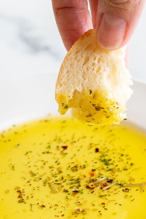 Oil Bread Dip Recipe, Bread Dipping Sauce, Oil Bread Dip, Olive Oil Bread Dip, Bread Dips Recipes, Bread Dipping Oil Recipe, Dipping Oil Recipe, Olive Oil Dip For Bread, Olive Oil Dip