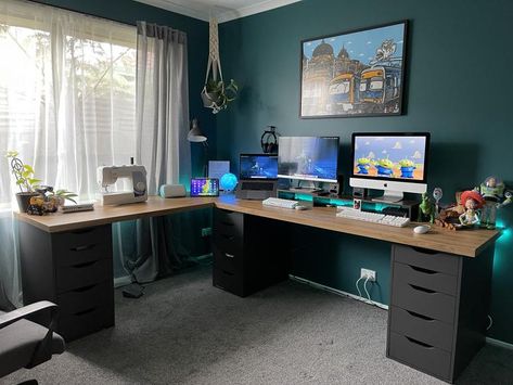 Games Room Inspiration, Gaming Desk Setup, Study Table Designs, Home Studio Setup, Small Home Offices, Pc Table, Studio Setup, Pc Setup, Game Room Design