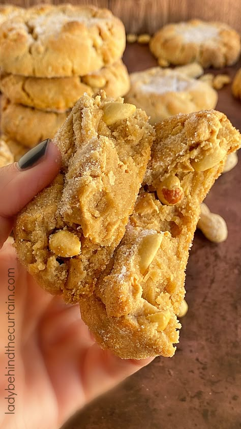 Gourmet Thick Peanut Butter Cookies Thick Peanut Butter Cookies, Large Cookies, Soft Cookie Recipe, Soft Peanut Butter Cookies, Fall Market, Pretty Desserts, Gourmet Cookies, Peanut Butter Cookie Recipe, Delicious Cake