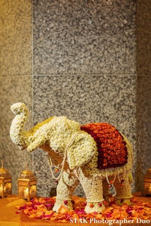 Ideas for indian wedding floral and decor reception elephant Elephant Decorations, Haldi Ceremony Decorations, Flower Elephant, Indian Wedding Decorations Receptions, Desert Bar, Indian Wedding Receptions, Floral Elephant, Ceremony Aisle, Hindu Ceremony