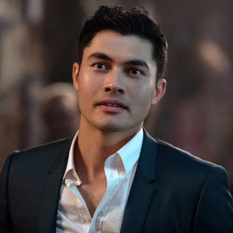 Nick Young Crazy Rich Asians, Joe Movie, Kevin Kwan, Henry Golding, Crazy Rich Asians, Crazy Rich, How To Look Rich, Anna Kendrick, Emilia Clarke