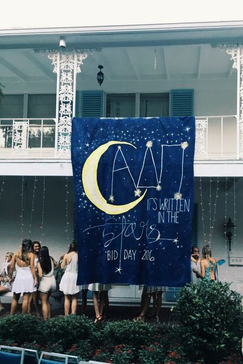 ADPi University of Florida Bid Day'16 Written In The Stars Bid Day, Bid Night Themes, Bid Day Decor, Themes Sorority, Sorority Themes, Rush Themes, Recruitment Themes, Spring Recruitment, Sorority Banner