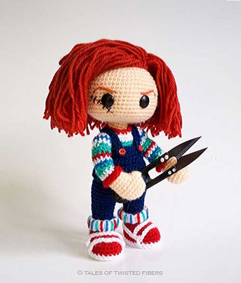 Download Chucky Amigurumi Pattern (FREE) Crochet Pour Halloween, Chucky Doll, Confection Au Crochet, Halloween Crochet Patterns, Crochet Diy, Halloween Crochet, Crochet Doll Pattern, Amigurumi Free Pattern, Doll Pattern