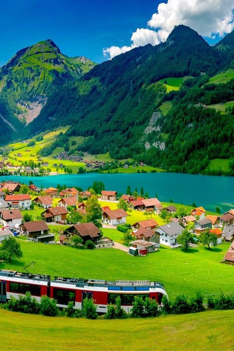 Swiss Beauty, Places In Switzerland, Engelberg, Beautiful Landscape Photography, Nature Scenery, Fairy Queen, India Tour, Beaux Villages, Alam Yang Indah