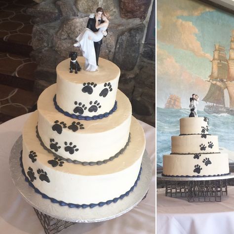 12 Dog Wedding Cake Toppers Since the Pup Is Part of the Family Wedding Cake With Dog, Cake With Dog, Wedding Cakes Dog, Heather Wedding, Chandelier Cake, Dog Cake Topper Wedding, Simple Beach Wedding, Dog Cake Topper, Adoption Party