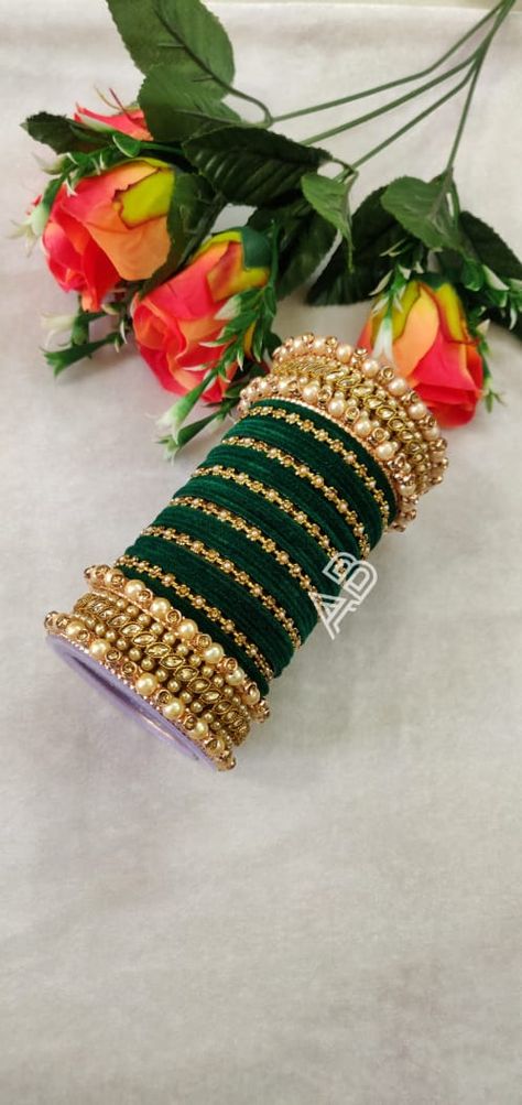 Green Chudi Set, Green Bangles Maharashtrian, Green Bangles Set For Bride, Bangles Set For Bride, Green Bangles Set, Velvet Bangles Set, Green Lengha, Indian Bangles Set, Velvet Bangles