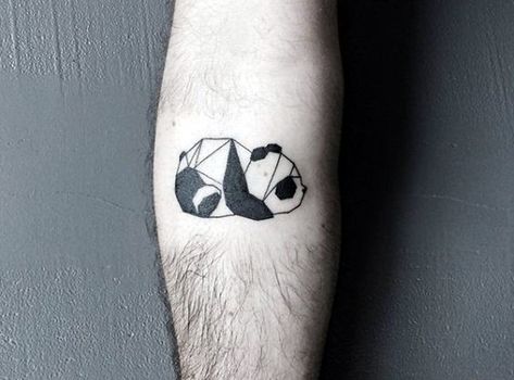 Geometric Panda, Panda Bear Tattoos, Geometric Animal Tattoo, Origami Tattoo, Bear Tattoo Designs, Tier Tattoo, Geometry Shapes, Becoming A Tattoo Artist, Panda Tattoo