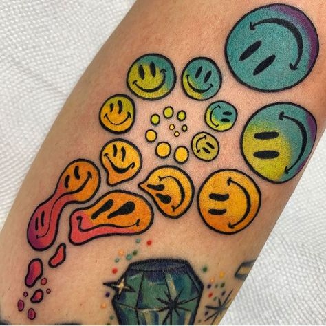 Small Smiley Face Tattoo, Smiley Face Tattoos, Emoji Tattoo, Smiley Face Tattoo, Colorful Tattoo, Hippie Tattoo, Bright Tattoos, Christian Sleeve Tattoo, Mushroom Tattoos