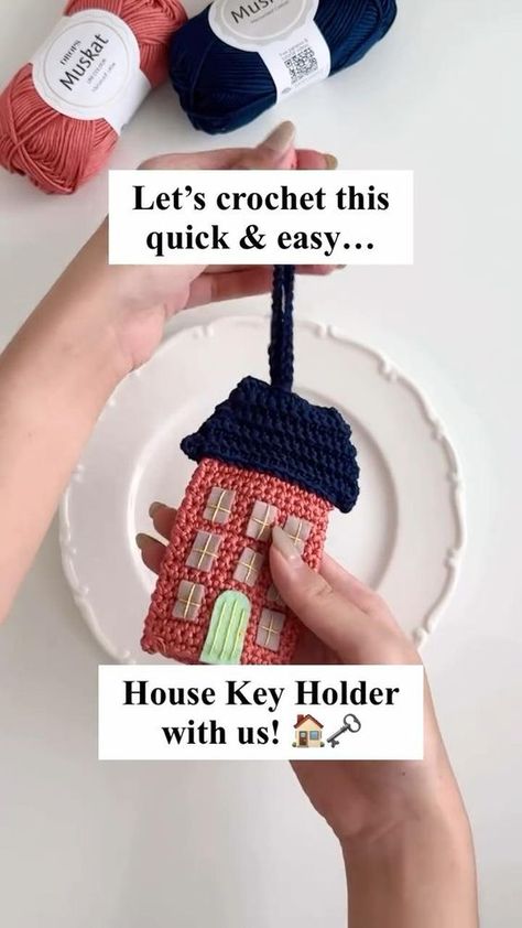 Crochet Picture Frames Free Pattern, Key Holder Crochet, Crochet Key Holder, Yoga Mat Bag Pattern, Crochet Key Cover, Crochet Things, Mat Bag, Seed Bead Tutorial, Crochet Free