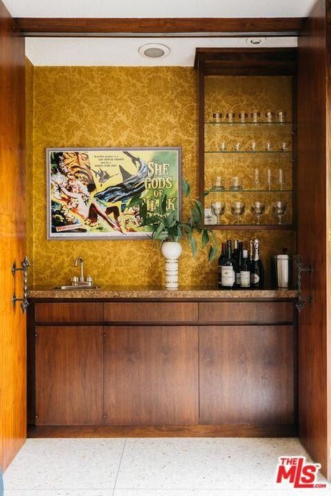 Mid Century Modern Craftsman Living Room, Mid Century Wet Bar Ideas, Retro Mid Century Modern Kitchen, Mid Century Bar Ideas, Mid Century Modern Bar Area, Mcm Wet Bar, Mid Century Kitchenette, Mid Century Basement Remodel, Mid Century Modern Living Room Built Ins