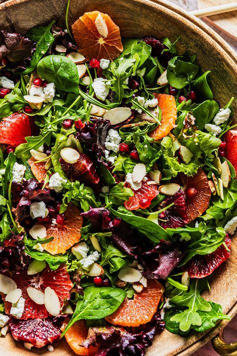 Winter Citrus Salad with Lemon Vinaigrette | Sweet Tea + Thyme Christmas Salad Half Baked Harvest, Citrus Green Salad, Lemon Thyme Salad Dressing, Fall Citrus Salad, Pretty Salads Presentation, Salads For New Years Eve Dinner, Salad Brunch Ideas, Beet Citrus Salad, Green Salad With Oranges