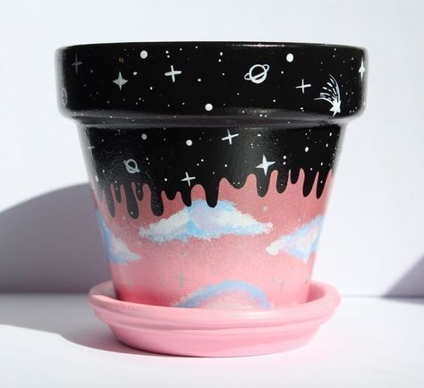 Cute Painted Pots, Pot Painting Ideas, Galaxy Sky, Plant Pot Design, Diy Pottery Painting, Flower Pot Art, Pot Painting, Our Galaxy, Painted Pots Diy