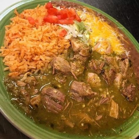 Carne Asada Con Chile Verde - Easy DIY Recipes Salsa Verde Recipe, Chili Verde, Verde Recipe, Green Salsa, Delicious Soup Recipes, Carne Asada, Lemon Pepper, Salsa Verde, Mexican Dishes