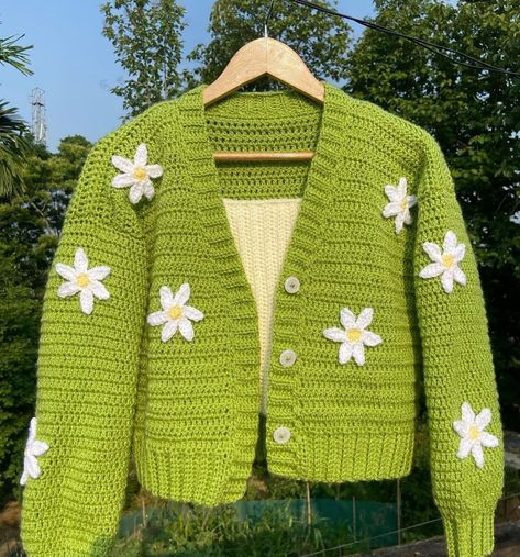 Pola Sweater, Crochet Sweater Design, Woolen Tops, Clothing Pattern Design, Hello Kitty Crochet, Crochet Case, Modesty Outfits, Crochet Ladies Tops, Crochet Clothing And Accessories