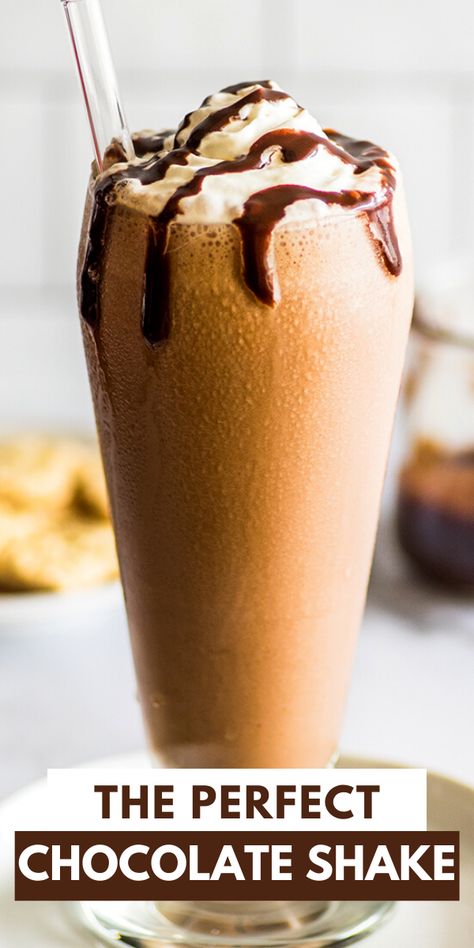 Easy Milkshakes To Make At Home, Best Chocolate Shake Recipe, Chocolate Milk Shakes Recipes Easy, How To Make A Chocolate Milkshake, Best Milkshake Recipe, Diy Chocolate Milkshake, Milk Shake Recipes, Chocolate Milk Shakes, Choc Milkshake