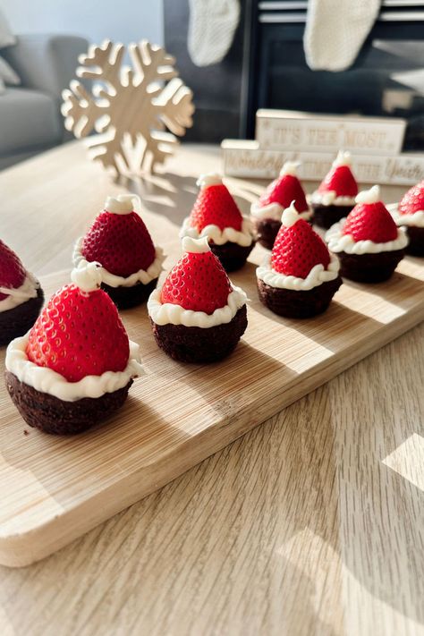 3 Ingredient Easy Strawberry Brownie Santa Hats | Lynn Mumbing Mejia Christmas Dessert For School Party, Kid Christmas Desserts Easy, Christmas Food To Make With Kids, Easy Holiday Sweet Treats, Things To Bake For Christmas Party, Christmas Treats For Classroom Party, Christmas Treats For Exchange, Easy Kid Christmas Treats, Healthy Kids Christmas Party Snacks