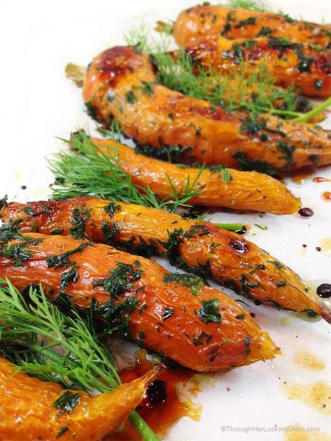 Honey Roasted Vegetables, Pku Food, Pku Recipes, Dill Carrots, Carrots Roasted, Carrot Dishes, Dill Recipes, Honey Roasted Carrots, Csa Recipes