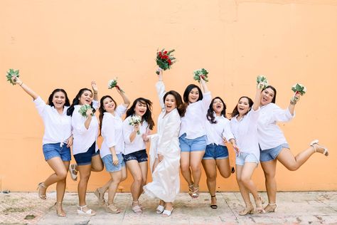 Pre Wedding Bridesmaid Outfits, Bridesmaid Preparation Outfit Ideas, Bride Squad Ideas, Bridesmaid Prep, Bridesmaid Shoot, Bachelor Party Themes, Bridesmaid Squad, Prep Outfits, Groom Squad