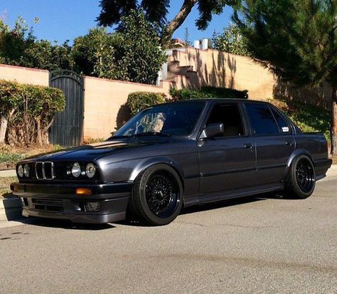 Bmw E30 Sedan, Bmw E30 Coupe, E30 Bmw, Bmw E21, Bmw Classic Cars, Bmw Love, Bmw Classic, New Bmw, Bmw E30