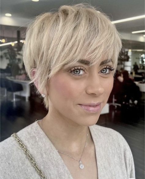 Short Hair Images, Pixie Bob Haircut, Pixie Cut With Bangs, Hair Appointment, Hair Color And Cut, Short Hair With Bangs, Short Hair With Layers, Short Hair Cuts For Women, Hair Dos