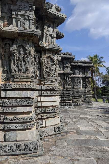 Halebeedu Hoysaleshwar Temple A Hoysala Marvel | Inditales Hoysala Temple, Hoysala Architecture, India Tourist, Heritage Architecture, Sanctum Sanctorum, Ruined City, Ancient Indian Architecture, Temple Photography, Indian Architecture