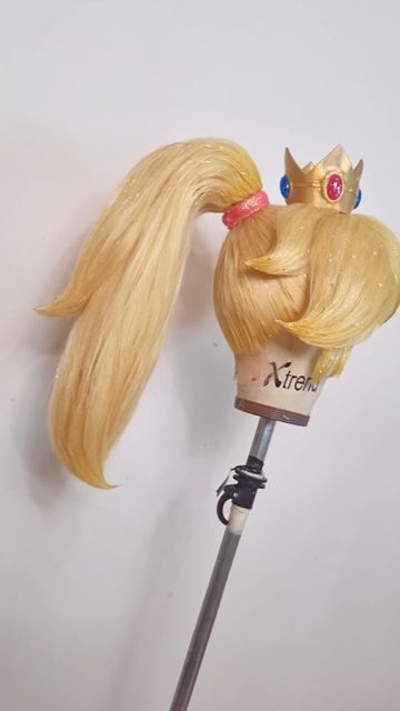 Princess Peach Wig Tutorial, Princess Peach Hairstyle, Princess Peach Hair, Princess Peach Wig, Cosplay Princess Peach, Cosplay Wig Tutorial, Cat Peach, Princess Peach Dress, Princess Peach Cosplay