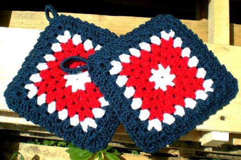 Free Pot Holder Patterns, Pot Holder Patterns, Diy Loom, Loom Tutorials, Christmas Potholders, Crochet Pot Holders Free Pattern, Crochet Potholder Patterns, Crochet Pot, Yarn Creations