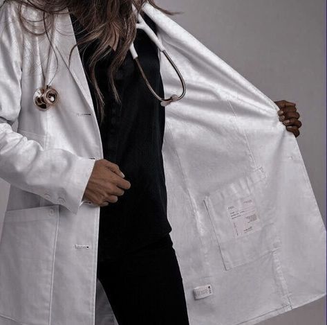 Doctor White Coat Aesthetic, Doctor White Coat, Coat Aesthetic, Doctor Quotes Medical, Doctor Coat, White Coat Ceremony, Aesthetic Doctor, Nursing School Motivation, Surgeon Doctor