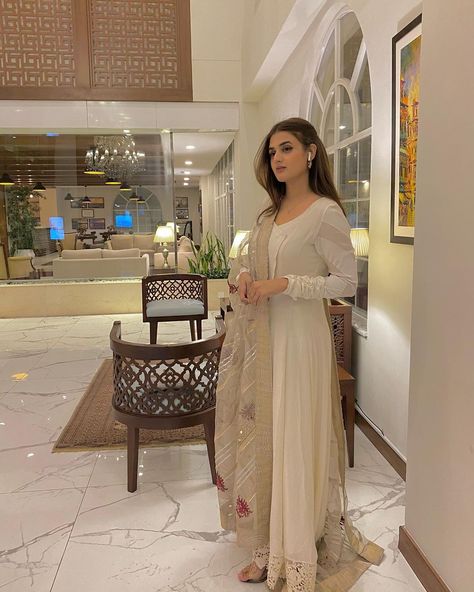 Hira Mani Dresses, Plazzo Designs, Affan Waheed, Hira Mani, Ethnic Dresses, Designer Anarkali Dresses, Kurti Designs Latest, Lawn Dress, Designer Anarkali