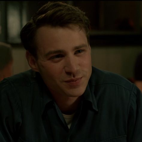 Emory Cohen Oliver Jackson Cohen Emily, Seth Cohen The Oc, Leonard Cohen Aesthetic, Emory Hall Poetry, Emory Cohen, Brooklyn Film, Husband Aesthetic, Brooklyn 2015, Chaos Lord