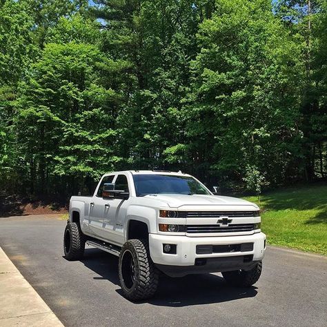 Durrrrtymax, white lifted 2015 chevy Silverado 2500hd duramax diesel summer sun Silverado 2500 Hd Lifted, 2015 Chevy Silverado 2500 Hd, White Chevy Silverado, Lifted Silverado, 2015 Chevy Silverado, Chevy Duramax, Chevy Diesel Trucks, Silverado Truck, Duramax Diesel