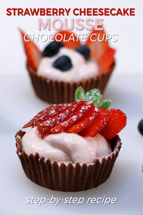 If you like strawberries, chocolate, and cheesecake you will love this step-by-step strawberry cheesecake mousse chocolate cups recipe. They are delicious and super easy to make. And there is not baking required and no eggs in this recipe. All you need are a handful of ingredients like heavy whipping cream, powdered sugar, strawberries, cream cheese, vanilla extract, lemon zest, and lemon juice. If I can do it, you can do it! Cheesecake Mousse Cups, Strawberry Cheesecake Mousse, Strawberries Cream Cheese, Sugar Strawberries, No Heavy Cream, Chocolate Strawberry Cheesecake, Mousse Cups, Mousse Chocolate, Strawberries Chocolate