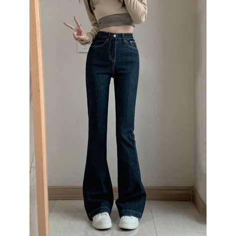 Black Bootcut Jeans Outfit, High Waist Bootcut Jeans, Bootcut Jeans Outfit, Moon City, Black Bootcut Jeans, Jeans Outfit, Flared Jeans, Colored Denim, Bootcut Jeans