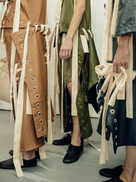 Backstage at Craig Green AW16 Eyelets Fashion, Craig Green, Clothing Details, Riveting, Mode Inspiration, Fashion Details, Look Cool, Look Fashion, Runway Fashion