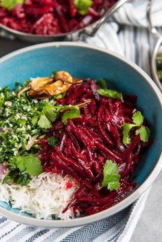 Sri Lankan Beetroot Curry, Sri Lanka Rice And Curry, Sri Lanka Curry, Sri Lankan Vegetarian Recipes, Sri Lankan Curry Recipes, Sri Lankan Food Recipes, Rice And Curry Sri Lanka, Beet Curry, Sri Lankan Rice And Curry