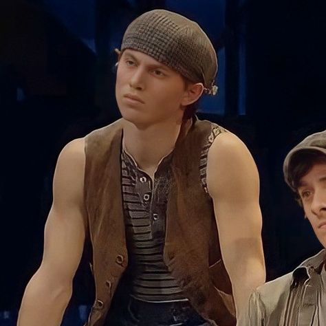 Newsies Albert, Newsies Romeo, Newsies Pfp, Albert Dasilva, Albert Newsies, Sky Flaherty, Sky Flaherty Newsies, Newsies Broadway Wallpaper, Race Newsies