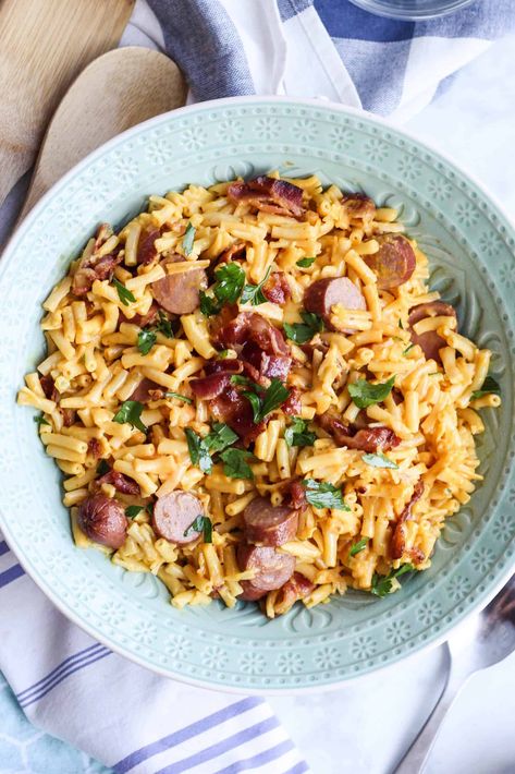 Loaded Macaroni and Hot Dogs Simple Packed Lunch Ideas, Hot Dog Mac And Cheese, Packed Lunch Ideas For Kids, Cold Lunch Ideas For Kids, Hot Dog Casserole, Bacon Hot Dogs, Cold Lunch Ideas, Packed Lunch Ideas, Bbq Side Dish