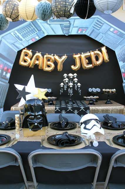 Star Wars Baby Shower Ideas, Star Wars Baby Shower Decorations, Star Wars Themed Party, Star Wars Party Decorations, Decoracion Star Wars, Baby Jedi, Star Wars Baby Shower, Fiesta Shower, Star Wars Theme Party