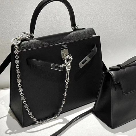 Licensed registered company with several boutiques 💎 WhatsApp: +601 6222 7979 Instagram: Officialempireluxury Facebook: Empire Luxury City #handbags #hermes #luxury #authentic #branded #bags #birkin #kelly #b25 #b30 #k25 #k28 Designer Bags Black, Luxury City, Birkin Kelly, Aesthetic Luxury, Hermes Handbags, Chrome Hearts, Love Affair, Hermes Bag, Black Handbags