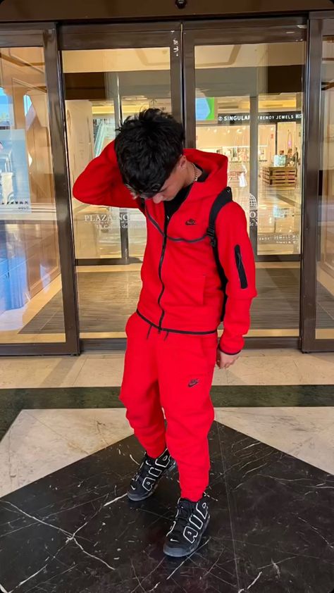 Roadman Boys, Nike Tech Boys, Drip Fits For Men, Boy Nike Outfits, Nike Tracksuit Men, Cold Streetwear, Drip Boy, Uk Drip Outfits Men, Boys Outfit Ideas