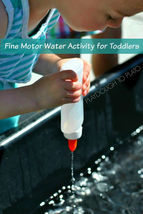 Simple Fine Motor Water Activity for Toddlers. Glue bottles and water! Activity For Toddlers, Fine Motor Activities For Kids, Water Activity, Preschool Fine Motor, Gross Motor Activities, Fine Motor Skills Activities, Motor Skills Activities, Water Table, Toddlers And Preschoolers