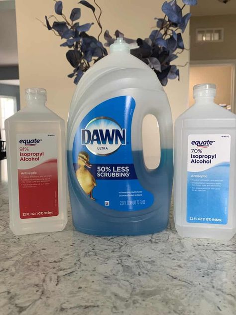 "Secret Recipe Revealed: DIY Dawn Power Wash Spray – Cheaper and Works like the Original!" - Dawn Dish Soap Spray Diy, Dawn Shower Cleaner Recipe, Diy Power Wash Dish Spray, Dawn Power Spray Diy, Diy Power Washing Solution, Dawn Dish Soap And Rubbing Alcohol, Best Homemade Cleaners, Homemade Dawn Power Wash, Affresh Washer Cleaner Diy