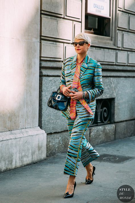 Milan Fall 2020 Street Style: Elisa Nalin - STYLE DU MONDE | Street Style Street Fashion Photos Elisa Nalin Colorful Suit, Elisa Nalin, Maximalist Fashion, Fashion Show Backstage, 2020 Street Style, Street Style 2016, Reportage Photography, Milan Street Style, Fashion Weeks