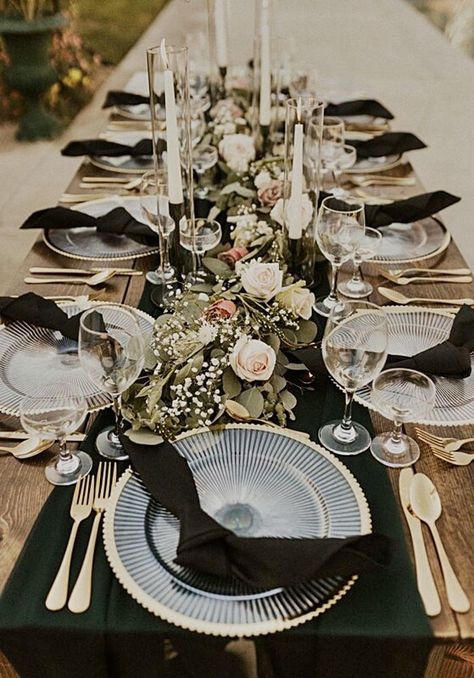 Black tablecloth wedding