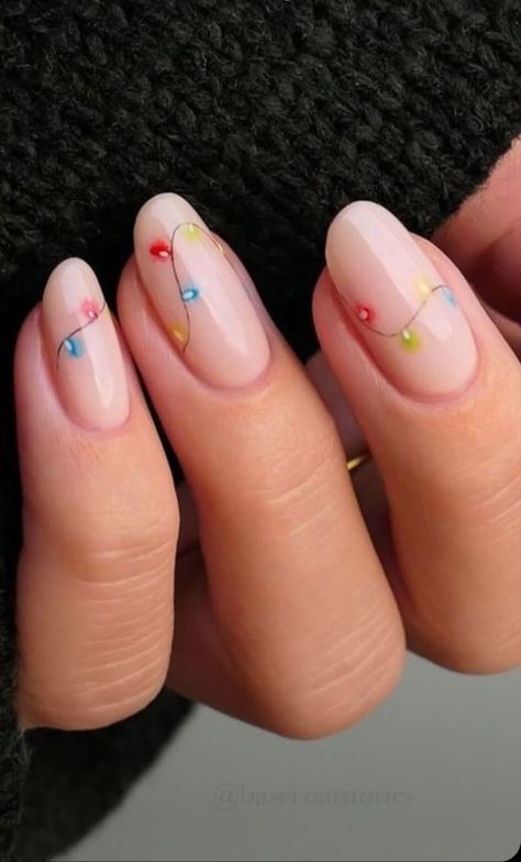 Nail Art Noel, Light Nail, Milky Nails, Light Nails, Cute Christmas Nails, Christmas Nails Easy, Christmas Gel Nails, Simple Gel Nails, Pretty Gel Nails