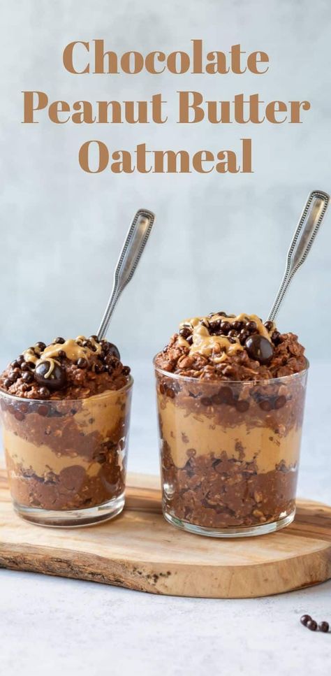 Dessert for breakfast, but make it healthy! This Chocolate Peanut Butter Oatmeal is thick, creamy, and loaded with peanut butter and chocolate. Oatmeal Dessert, Chocolate Covered Raisins, Healthy Oatmeal Recipes, Gluten Free Oatmeal, Chocolate Oatmeal, Peanut Butter Oatmeal, Healthy Recipes Easy Snacks, Healthy Oatmeal, Salted Chocolate