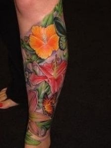 Best Flower Tattoos, Calf Tattoo Men, Tattoo Samples, Garden Tattoos, Hibiscus Tattoo, Anklet Tattoos, Med Tech, Tattoo Photography, Thigh Tattoos Women